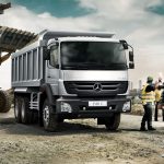 harga truk mercedes benz